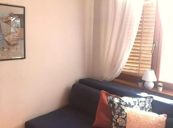 Apartament Sara *